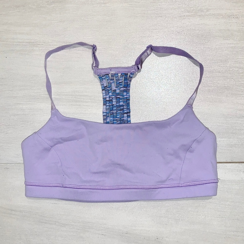 Lululemon sports bra